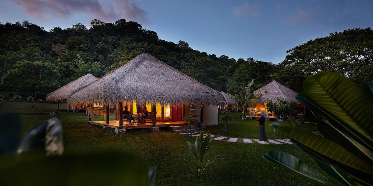 Pearl Beach Resort Gili Asahan Exterior foto