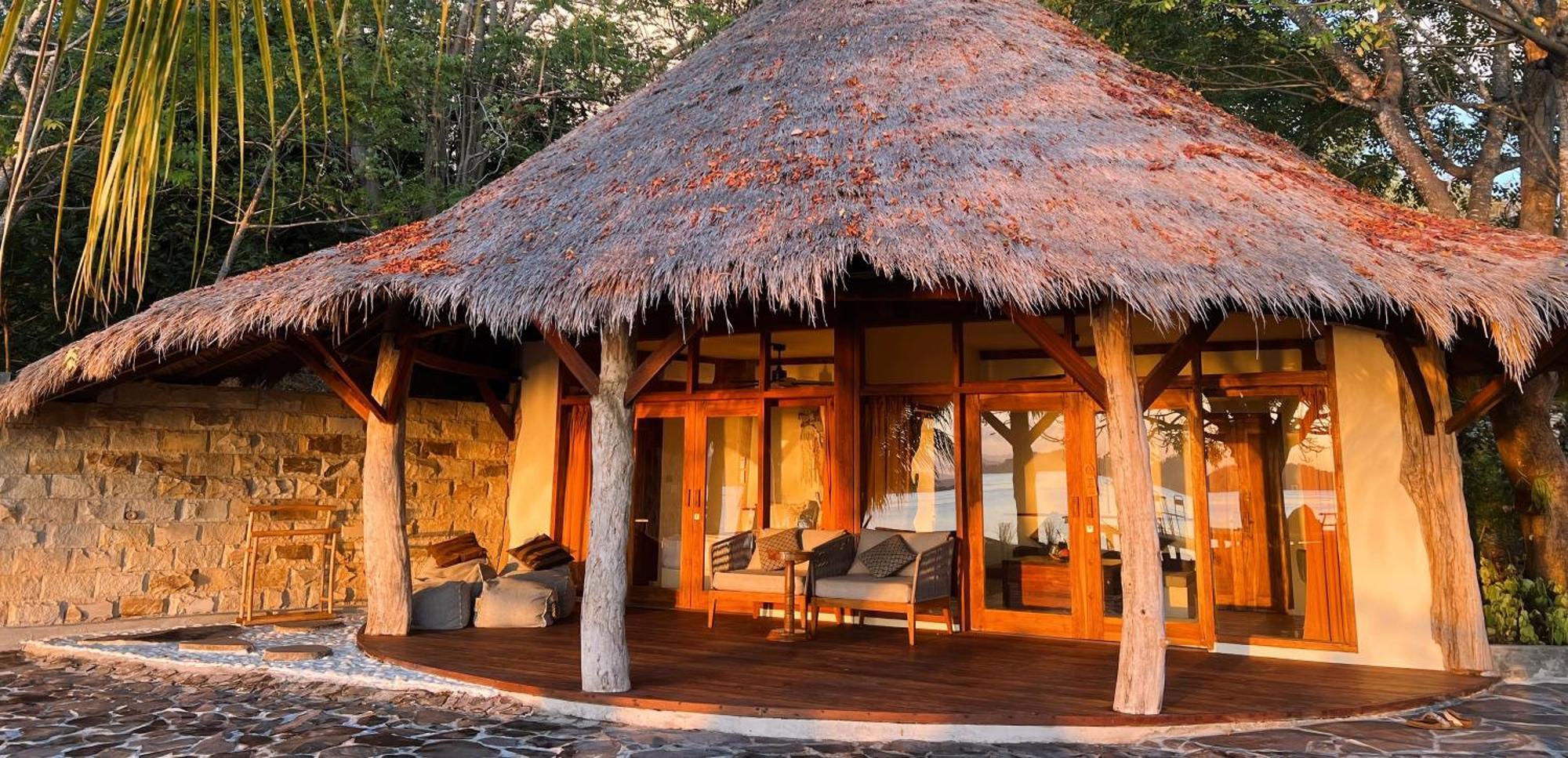 Pearl Beach Resort Gili Asahan Exterior foto